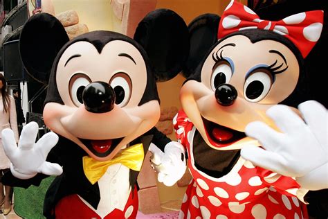 minnie and mickey dicks|In Minnie Mouse’s Dress, Right Wingers See a Penis .